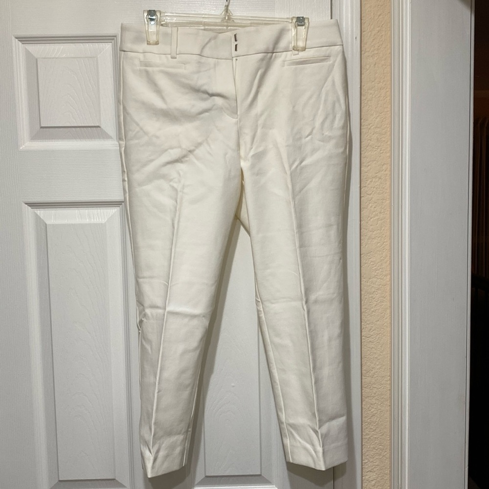 Ann Taylor Loft Woman’s White Pants Brand New with Tags Size 10P Petite